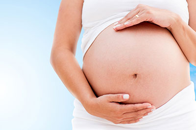 traitement en ostéopathie pour femme enceinte durant leur grossesse et après l'accouchement à Laval et Blainville