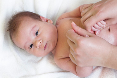 traitement ostéopathique avec Chantal Lafond offert pour enfants, bébés, adolescents